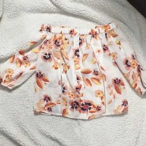 Off the Shoulder Foral
